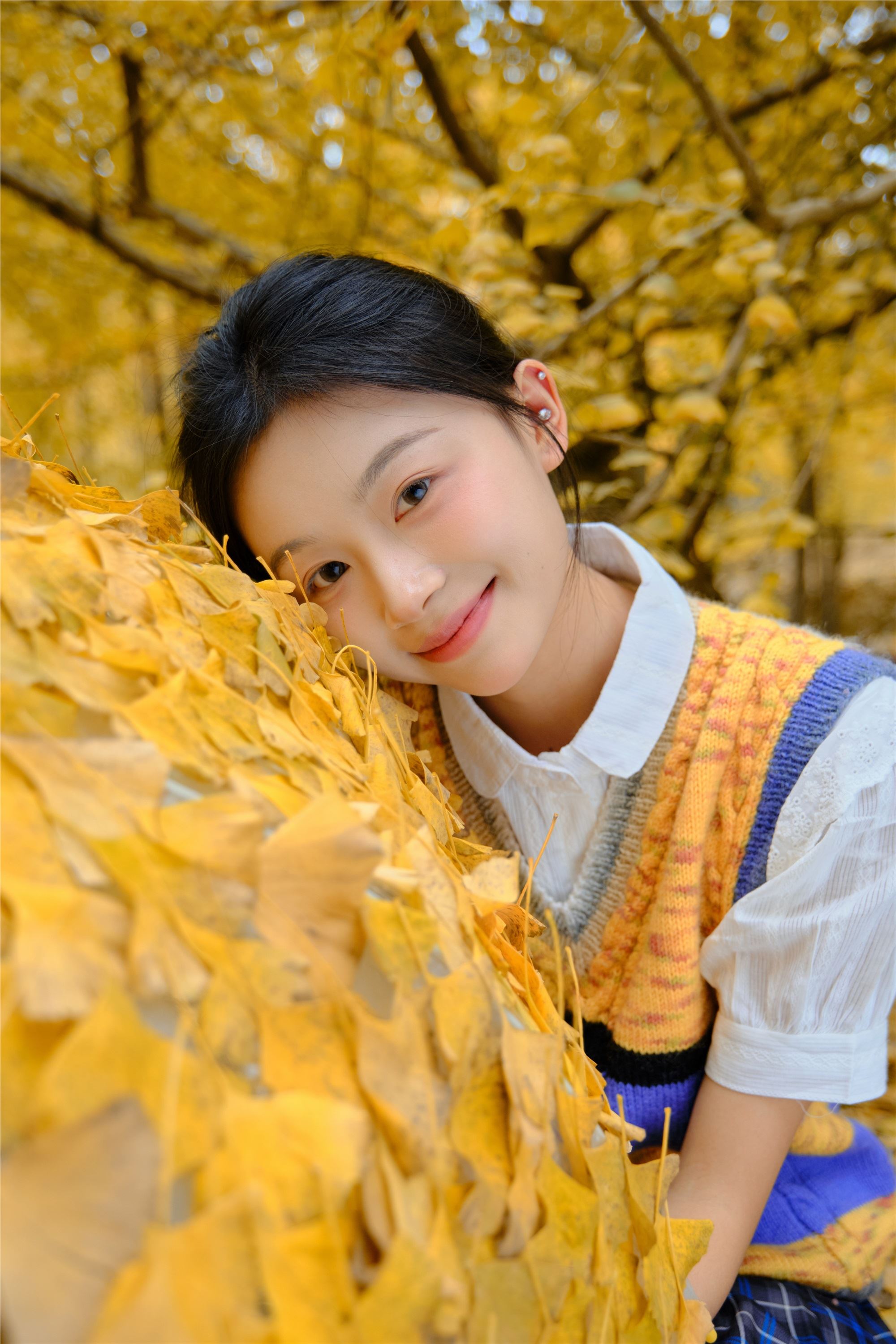 YITUYU艺图语 2025.01.27 银杏少女 小番茄